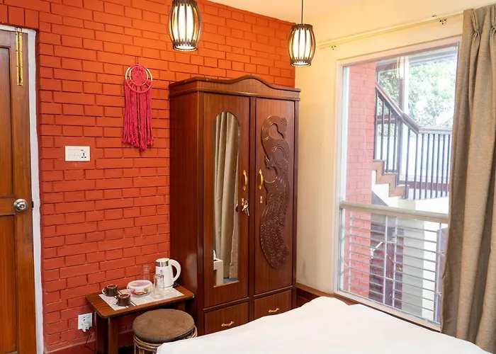 Shreem Hospitality - Beds And Breakfast
