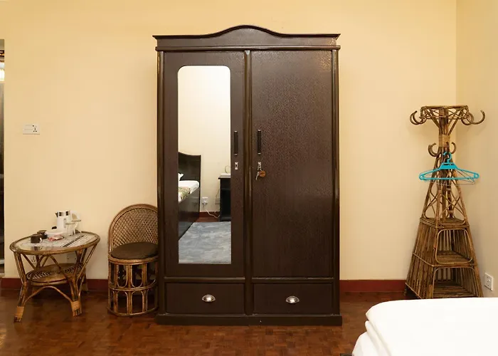 Shreem Hospitality - Beds And Breakfast *
